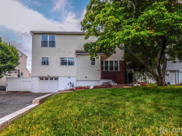 134 Atlantic St, Metuchen, NJ 08840