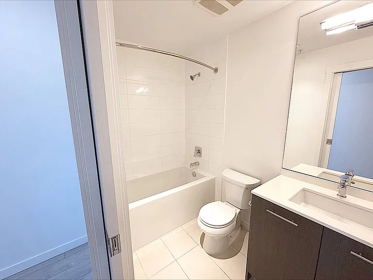 97 W Georgia St #1503 — Photo 11