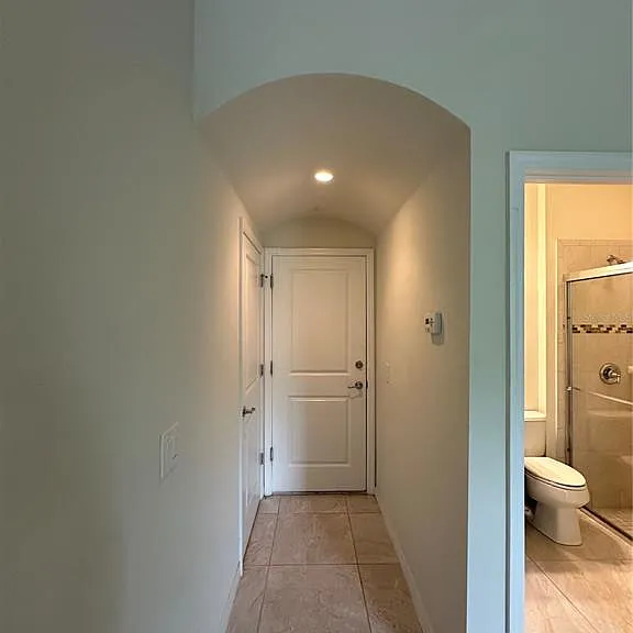 527 Piazza Point — Photo 19