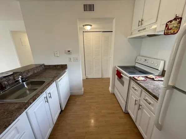8560 N Sherman Cres #504-559, Hollywood, FL 33025