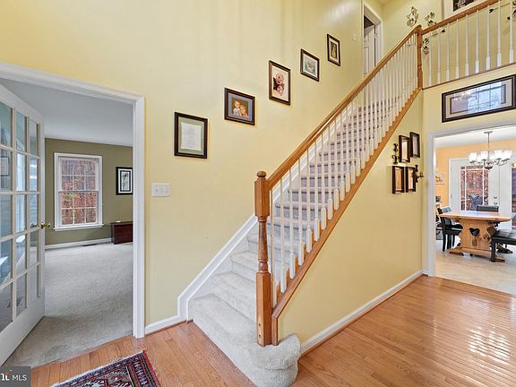 4th image of 19388 Manor Dr