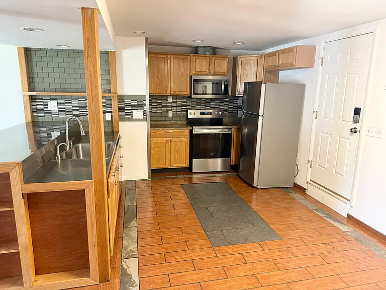 3710 Lynn Dr #2 — Photo 7