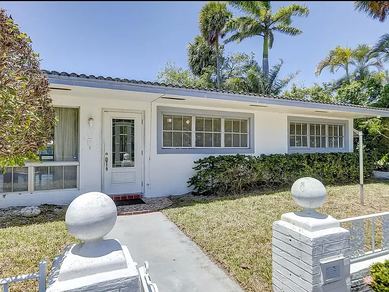 2041 Coral Reef Dr — Photo 19