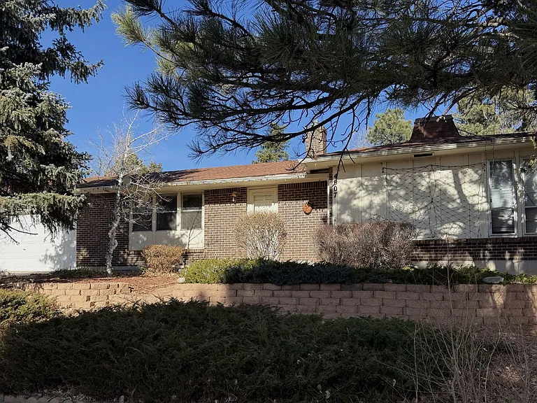 4907 Sonata Dr — Photo 2