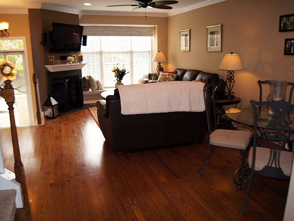 4th image of 309 Driftwood Ln