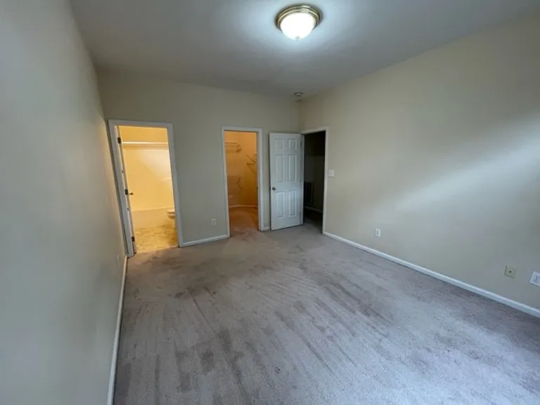 2741 Jacquelyn Ln — Photo 18