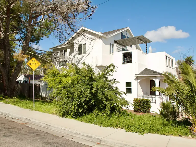 2306 Chalcedony St — Photo 17