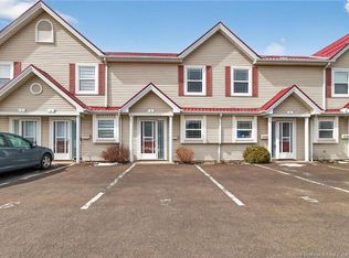 380 Champlain St #5, Dieppe, NB E1A1P3