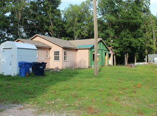 140 Jackson Ridge Rd, Eureka Springs, AR 72631