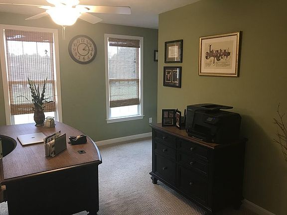5th image of 120 Pierce Ave