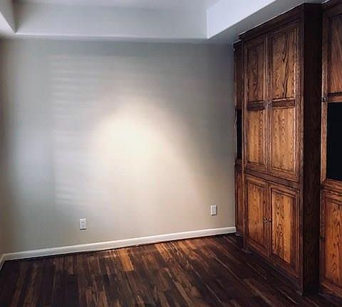 5th image of 221 E Yucca Ave