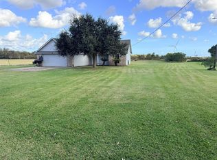 415 County Road 175, Bay City, TX 77414