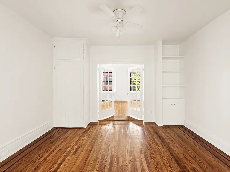 372 Bleecker St #1 — Photo 4
