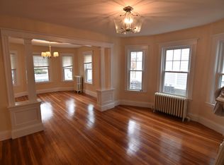 25 Oriole St #1, West Roxbury, MA 02132