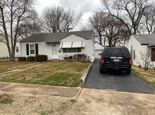 10219 Breckenridge Ave, Saint Ann, MO