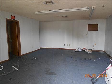 2nd image of 202 N Elm Ave
