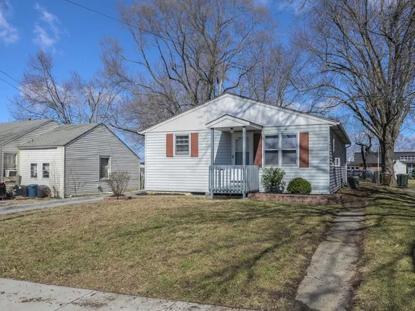 1805 W Main St, Blue Springs, MO 64015