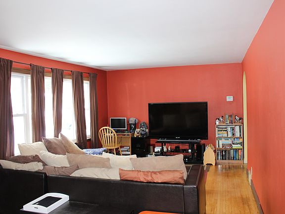 3rd image of 15 Whitford Ave