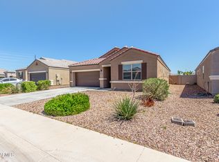 5225 E Wallace Way, San Tan Valley, AZ 85143