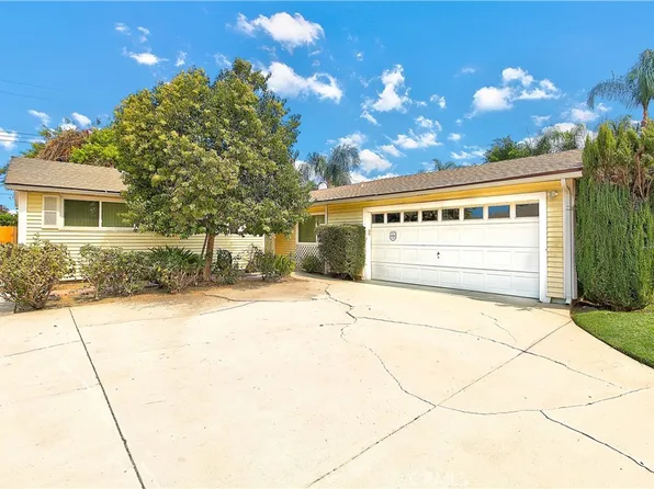 8933 Delano Dr, Riverside, CA 92503