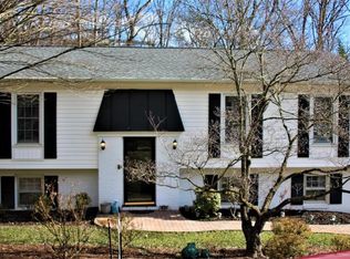 3568 Meadowlark Rd, Roanoke, VA 24018