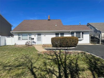 57 Sycamore Lane, Levittown, NY, 11756