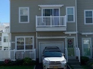 174 Sea Grass Ln UNIT A, Arverne, NY 11692