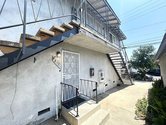 3rd image of 307-319 E 6th St #315