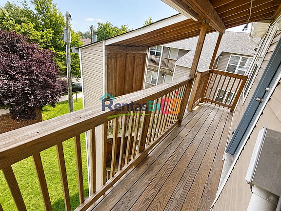 5th image of 311 Littleton Ave APT 3B