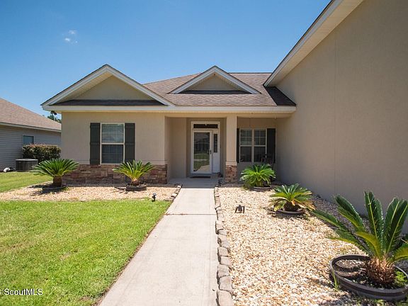 2nd image of 1038 Sand Dollar Way