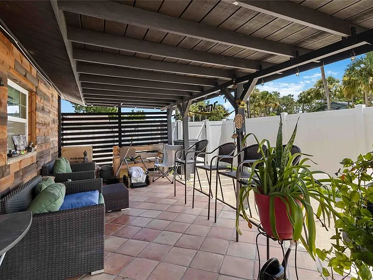 10327 Parkcrest Dr — Photo 23
