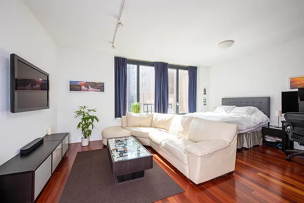 Rented by Douglas Elliman | media 16