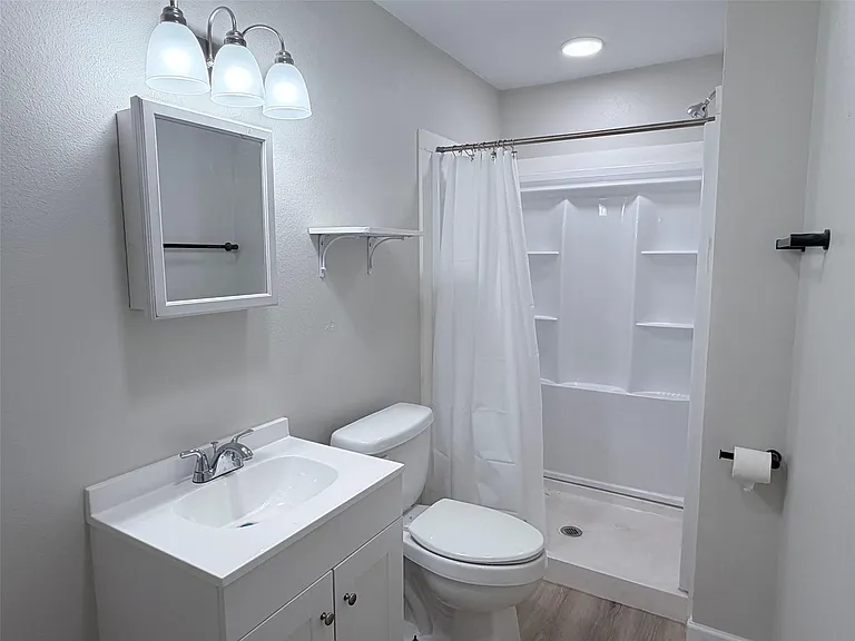 403 Taylor St — Photo 16