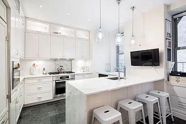 Rented by Sotheby's International Realty