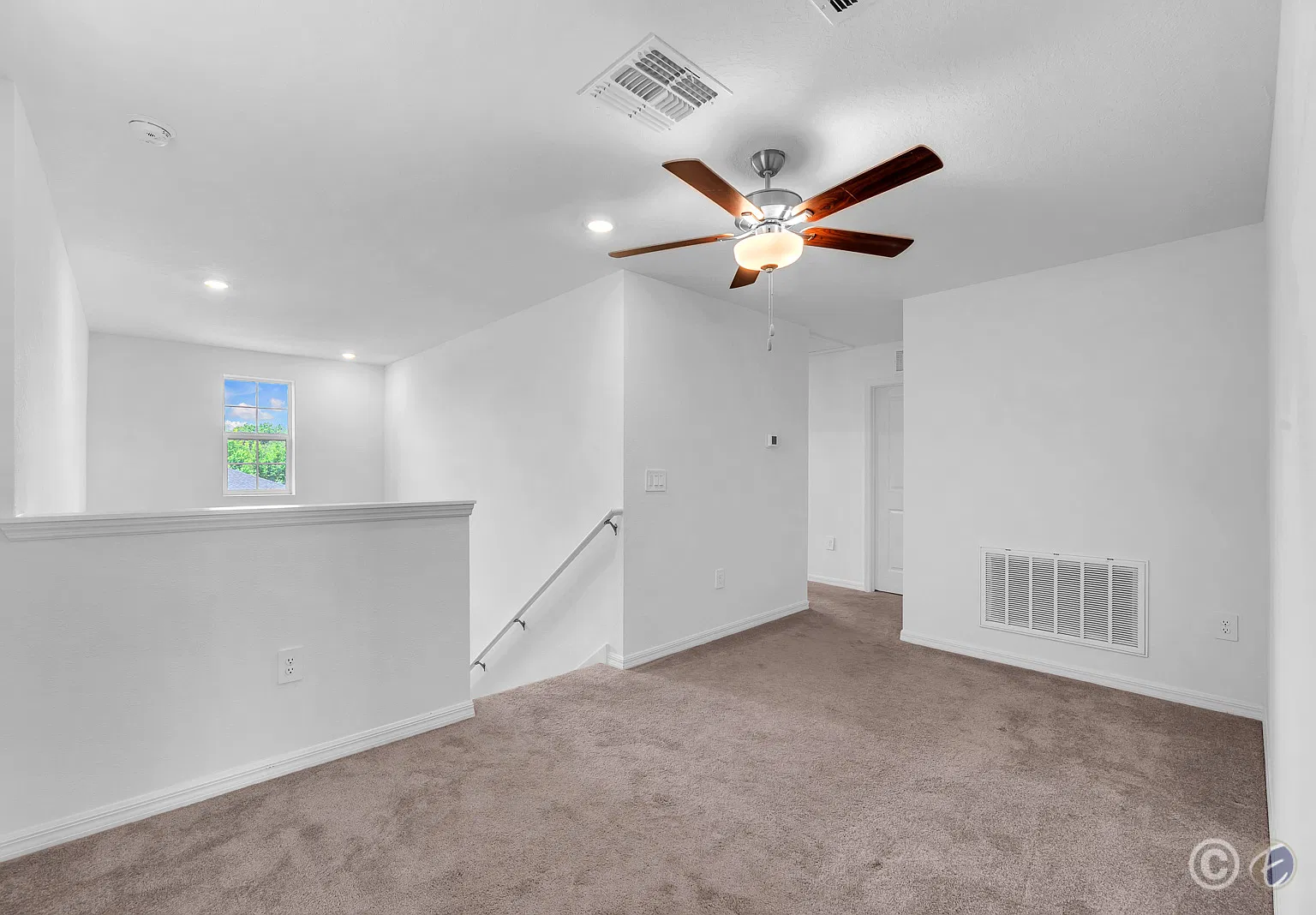 2109 Victorious Falls Ave — Photo 3