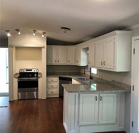 4th image of 111 Dublin Ct