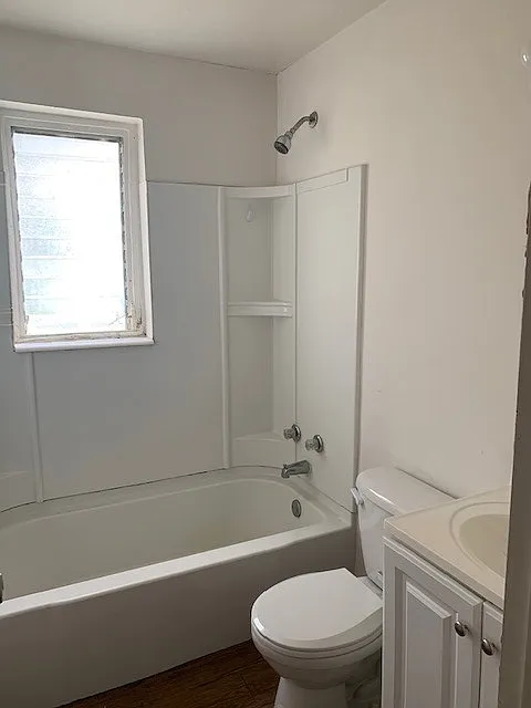 Studio, 450 sqft, $1,085 — Photo 2