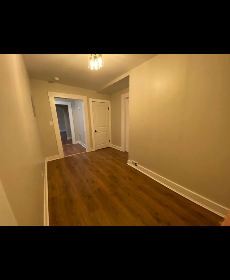 5101 Lakewood Ave — Photo 4