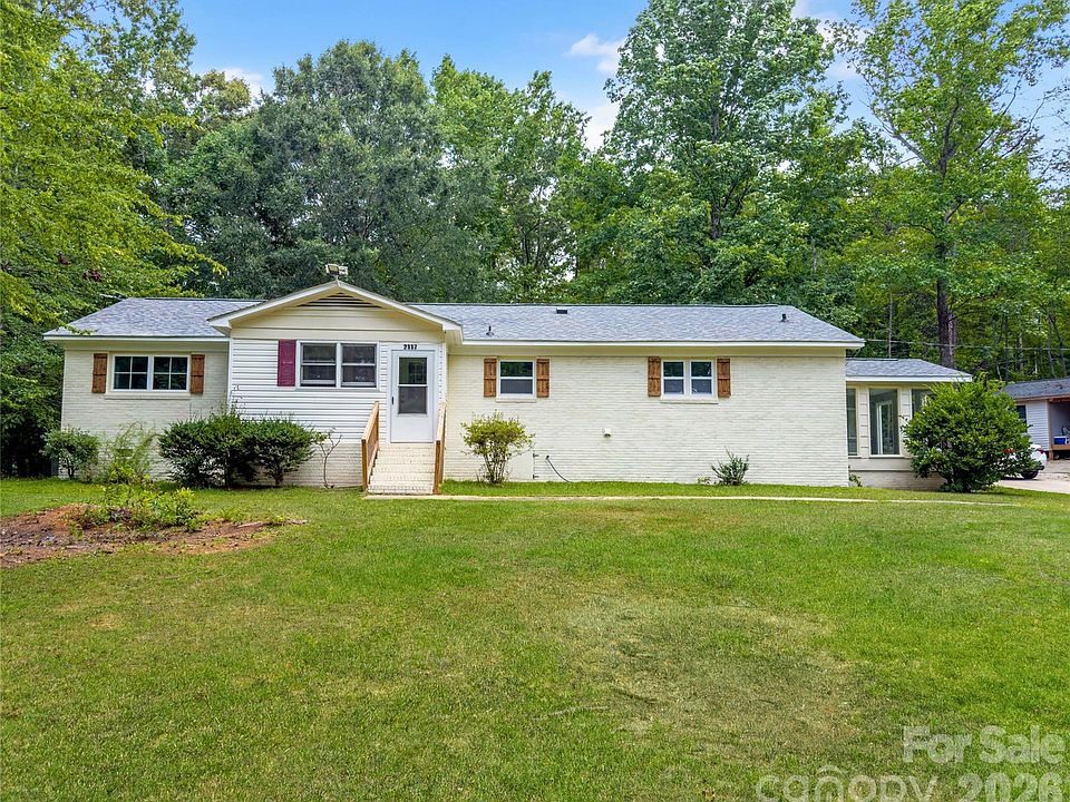 1st image of 2117 Emma Cir