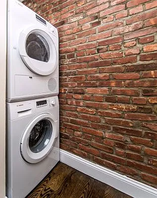 Rented by In Haus LLC | media 13