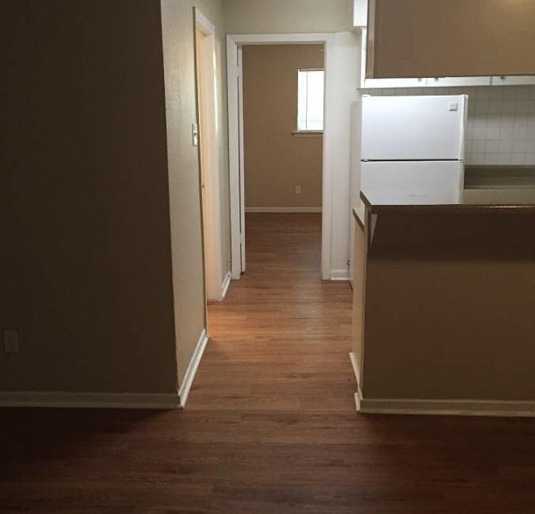 1st image of 1833 Johanna Dr #2