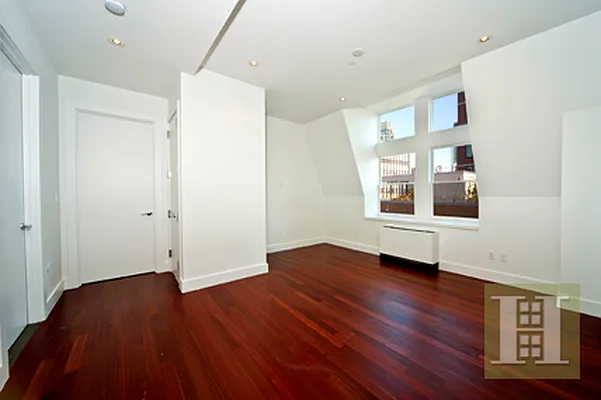 Rented by Halstead Real Estate | media 27