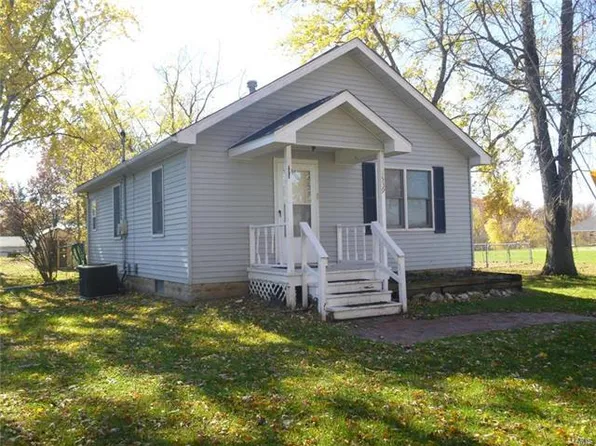1539 West Dr, Bethalto, IL 62010