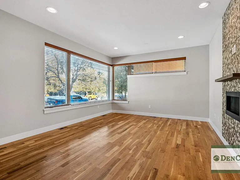 3118 Vallejo St — Photo 11