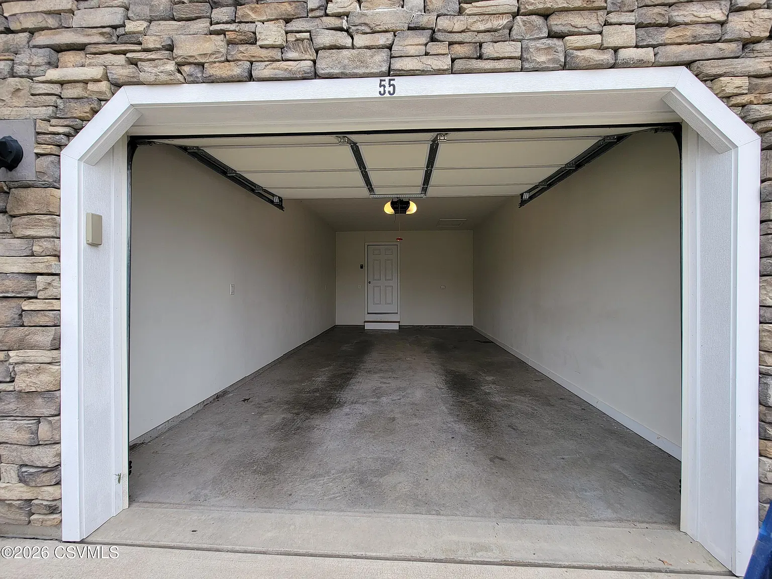 2 bed, 1200 sqft, $1,450 — Photo 4