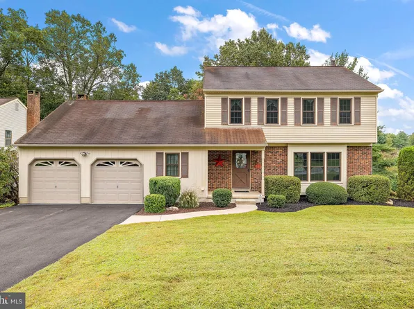 32 Pine Grove Ln, Hockessin, DE 19707