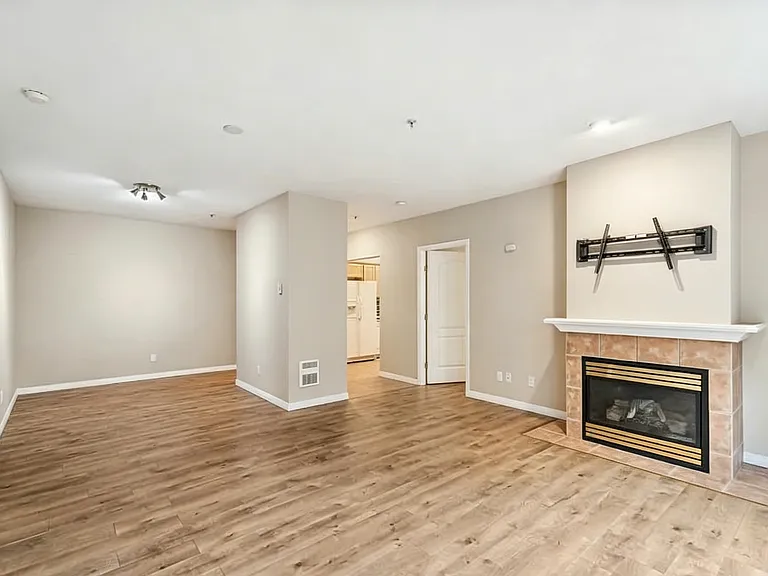 12439 NE Totem Lake Way #114 — Photo 5