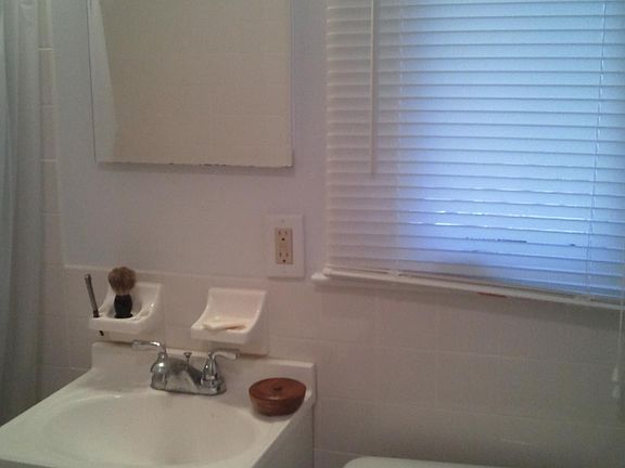 Bath Tile trimmed