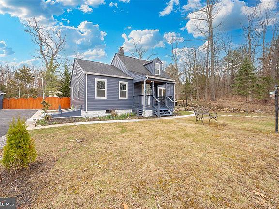 4th image of 8807 Crystal Falls Dr