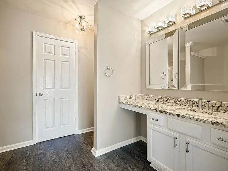 2045 Lakeshore Overlook Dr — Photo 27